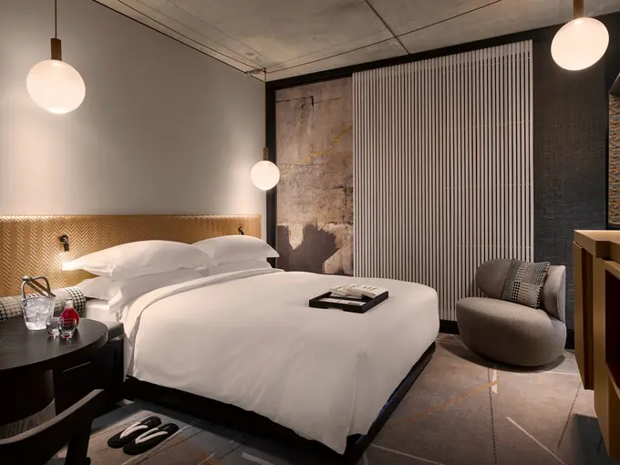 London West End hotel ......
