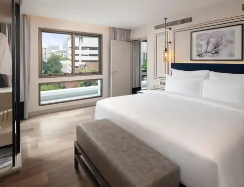 Radisson Hotel Chateau de Bangkok