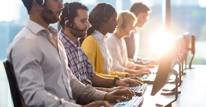 Which 5 Traits Would You Choose to Build the Ideal Customer Service Agent?
