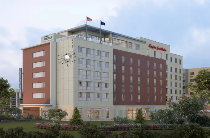 Hampton Inn & Suites by Hilton Fort Wayne Downtown ......