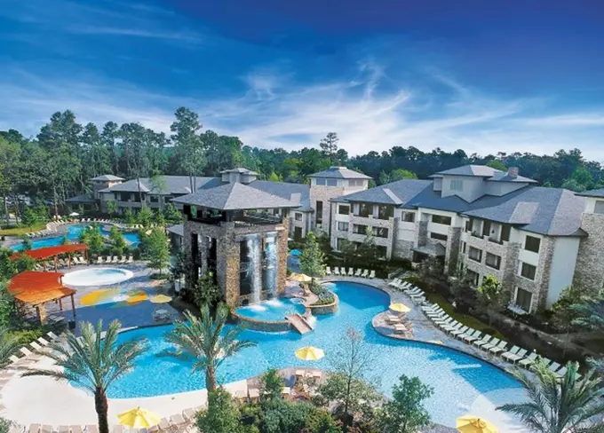 The Woodlands Resort ......
