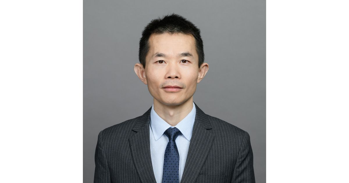 Dr. Yong Chen | Hospitality Net