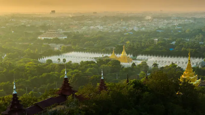 Centara Hotel Mandalay ......