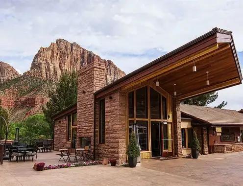 Cliffrose Lodge