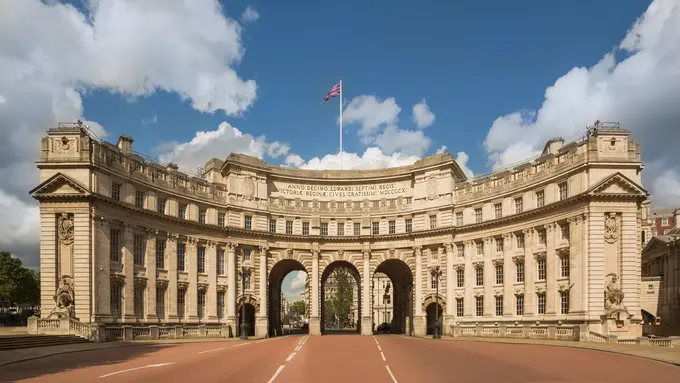 Admiralty Arch Waldorf Astoria ......