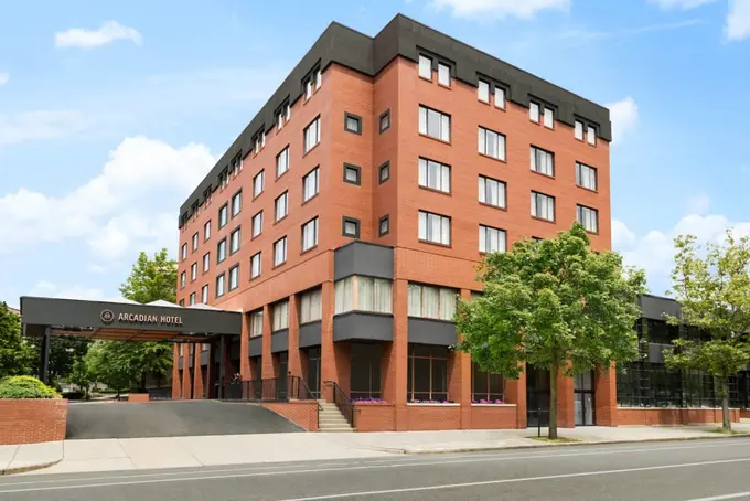 Arcadian Hotel Brookline ......