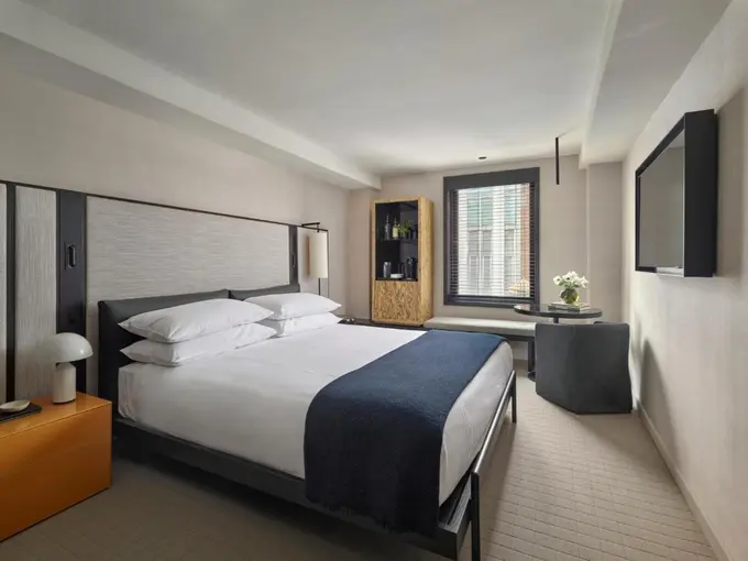Hotel AKA NoMad ......
