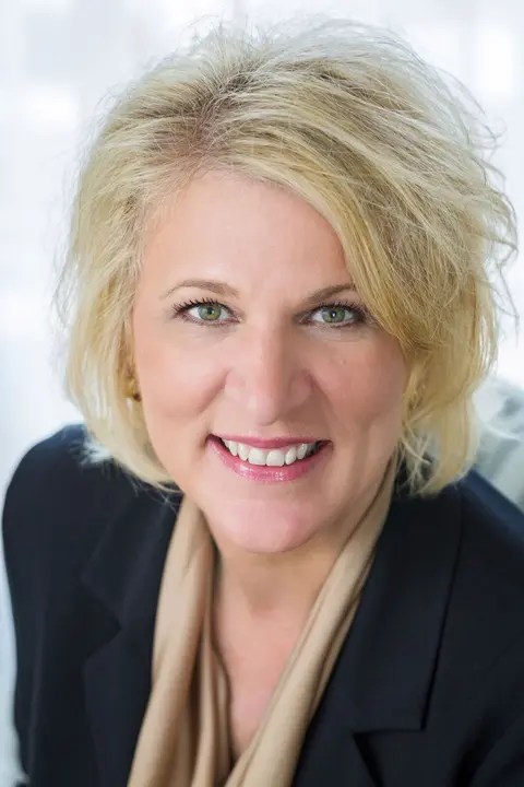 Stephanie Bauer