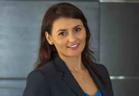 Laura Zanfirescu