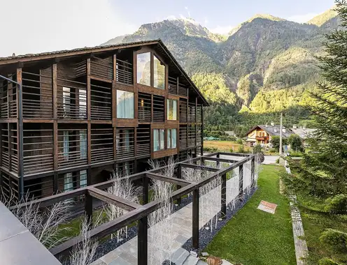 NH Collection Alagna Mirtillo Rosso