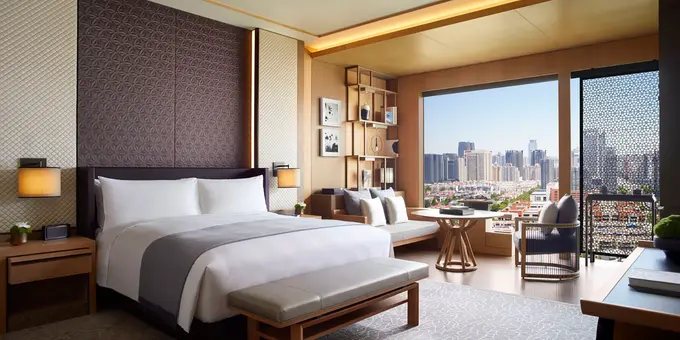 The Ritz-Carlton, Xi ......