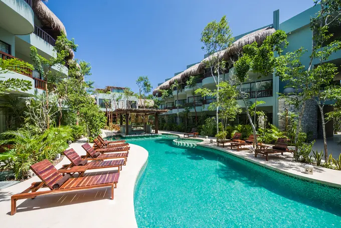 Kimpton Aluna Hotel ......