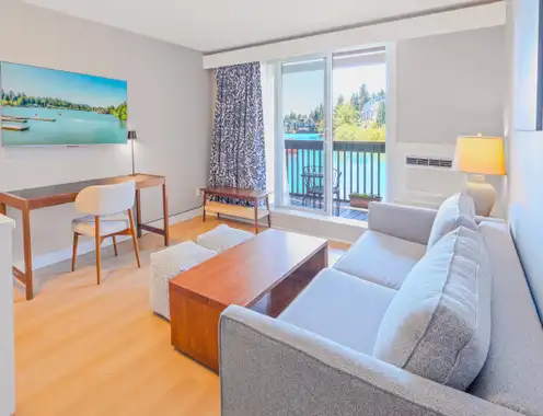 Refreshed Accommodations at the Lakeshore Inn