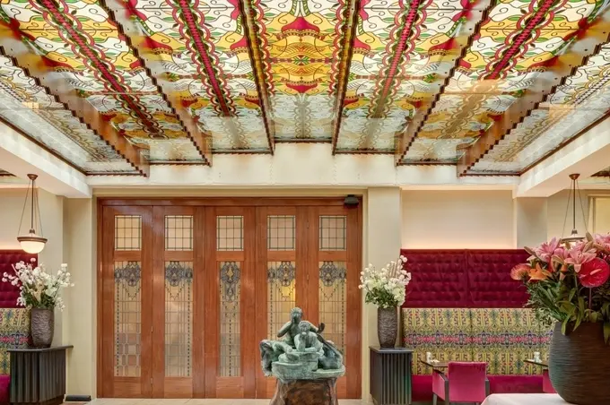 Why the best guest moments aren't in your hotel’s SOP manual
