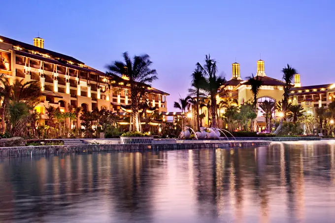 Fairmont Sanya Haitang Bay ......