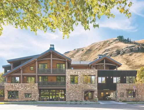 Re-Imagining The Outdoors: Building Hospitality Brands at The Gateway to Nature