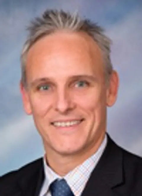 Garth Simmons