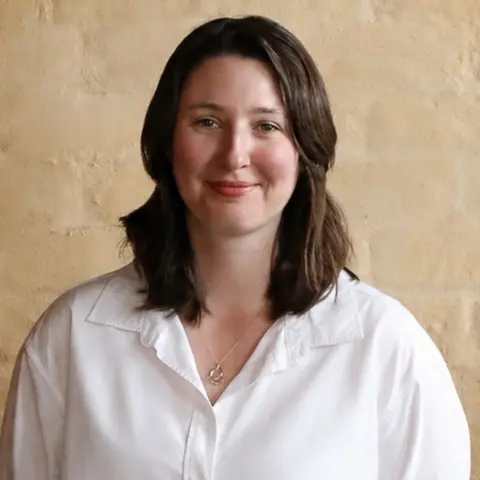 Somm Zoe Brunton Credit  