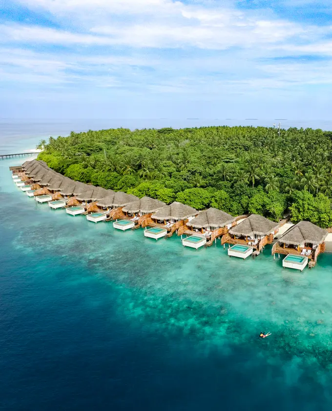 Dusit Thani Maldives ......