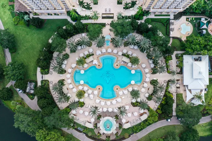The Ritz-Carlton Orlando, Grande Lakes ......