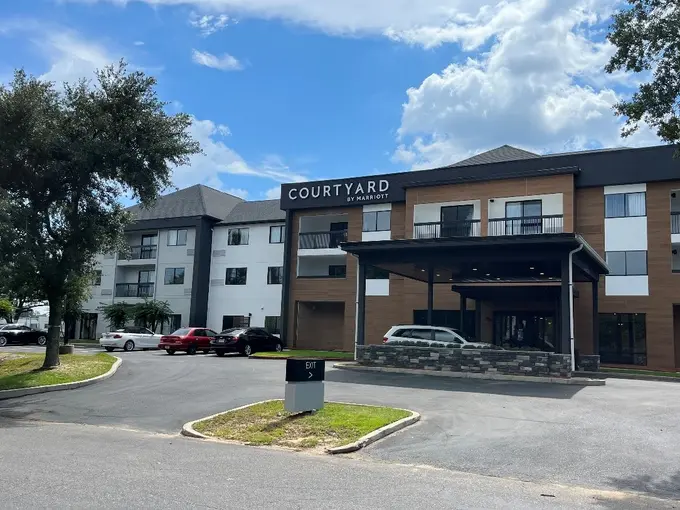 Courtyard by Marriott Mobile ......
