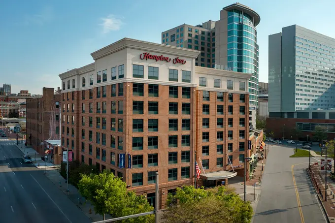 Hampton Inn Baltimore-Downtown-Convention Center ......