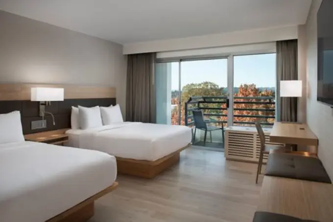 AC Hotel Portland Lake Oswego ......