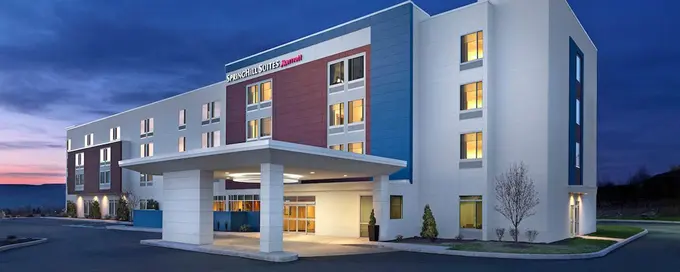 SpringHill Suites by Marriott Kansas City Country Club District ......