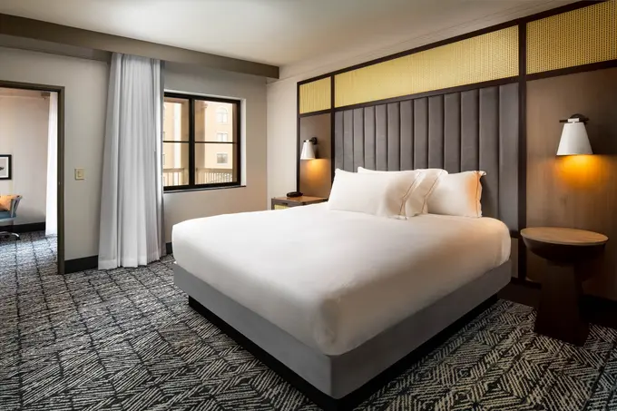 Hilton Dallas/Southlake Town Square ......