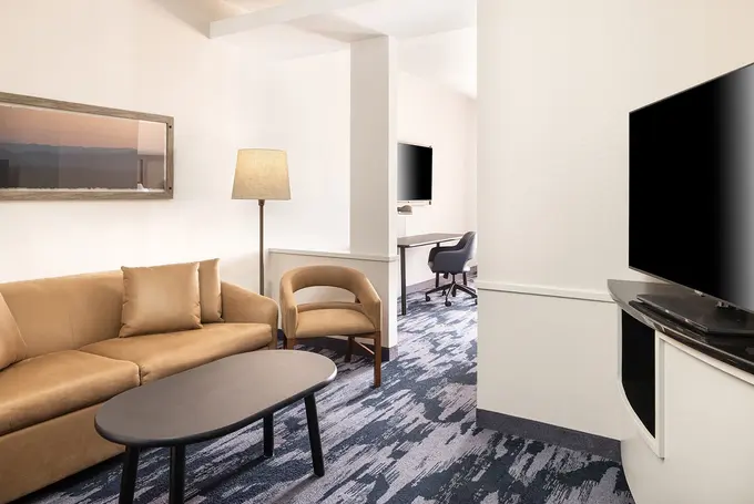 Fairfield Inn & Suites Buffalo Airport ......