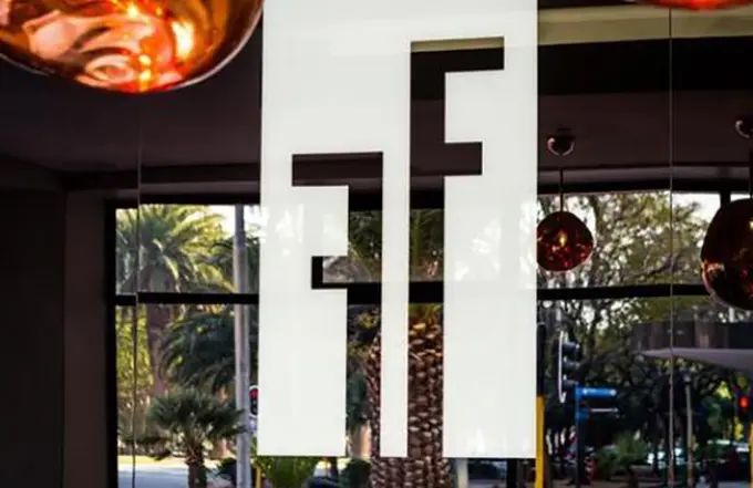 Fountains Hotel Cape Town ......