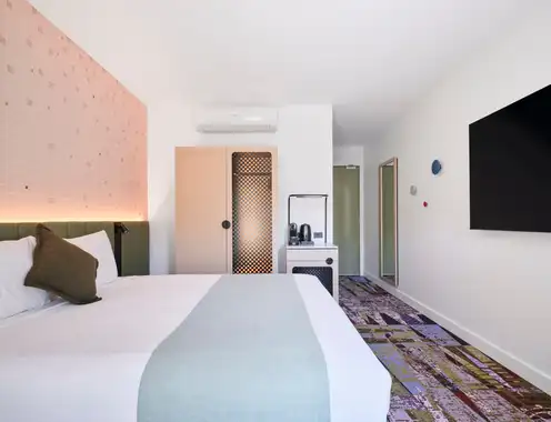 Prototype Guestroom 3   Novotel St Kilda