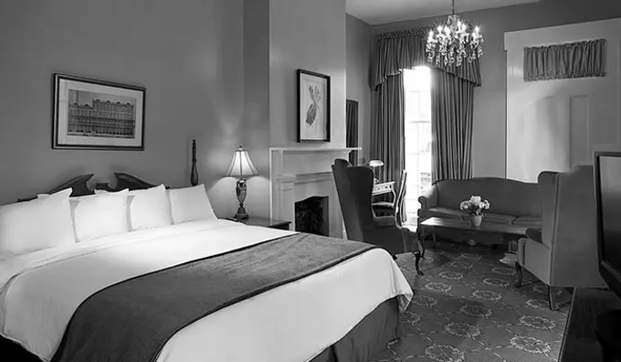 The Maison St. Charles by Hotel RL ......