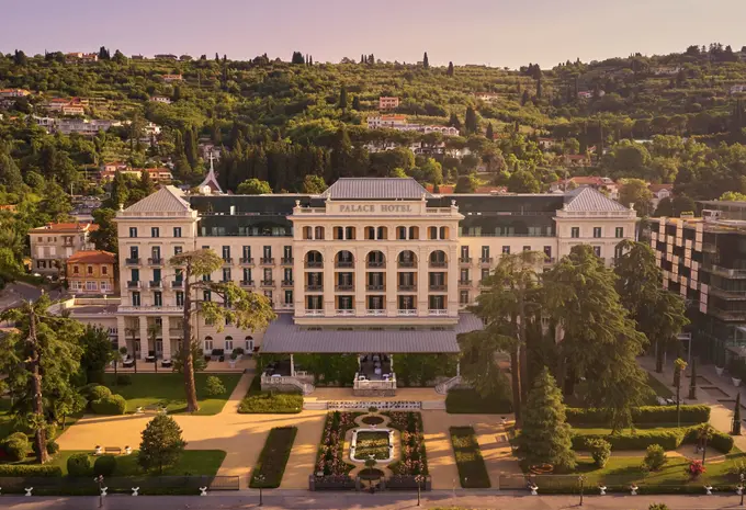 Hotel Palace Portoro ......