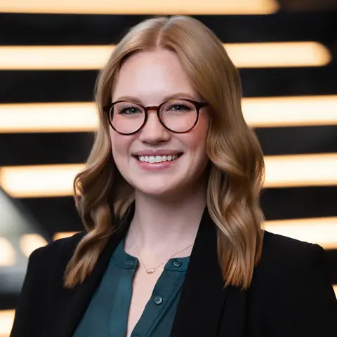 Anna Darden Headshot