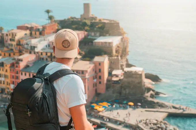New Research Reveals Travelers Are Two Years Ahead of the Travel Industry on AI