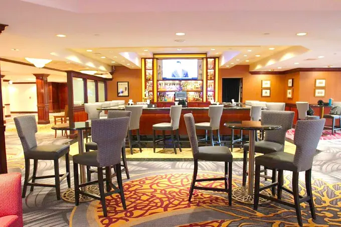 DoubleTree by Hilton Lisle Naperville ......