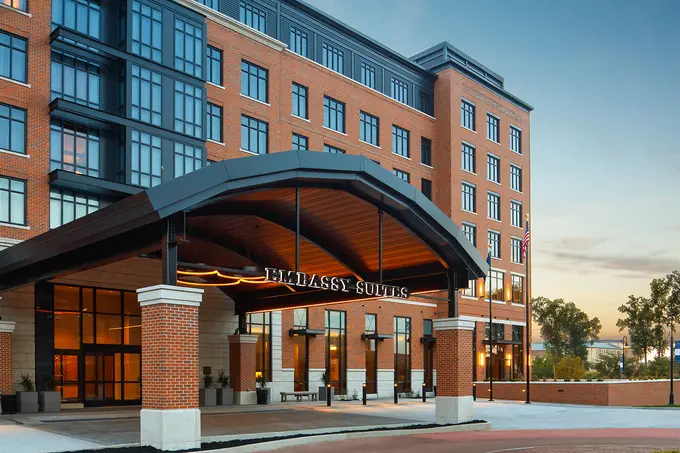 Embassy Suites by Hilton South Bend at Notre Dame ......