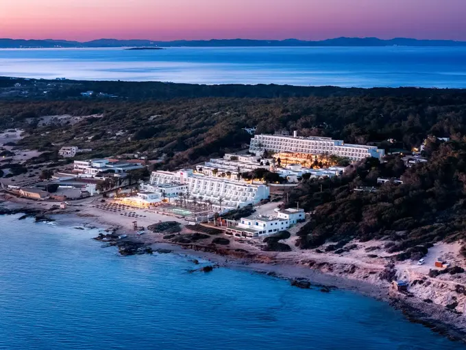 Hotel Riu Palace La Mola ......