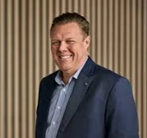 https://www.linkedin.com/in/krister-svensson-30ba3115/
