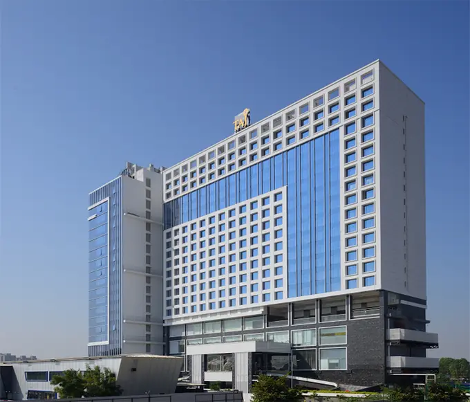 Taj Skyline, Ahmedabad ......