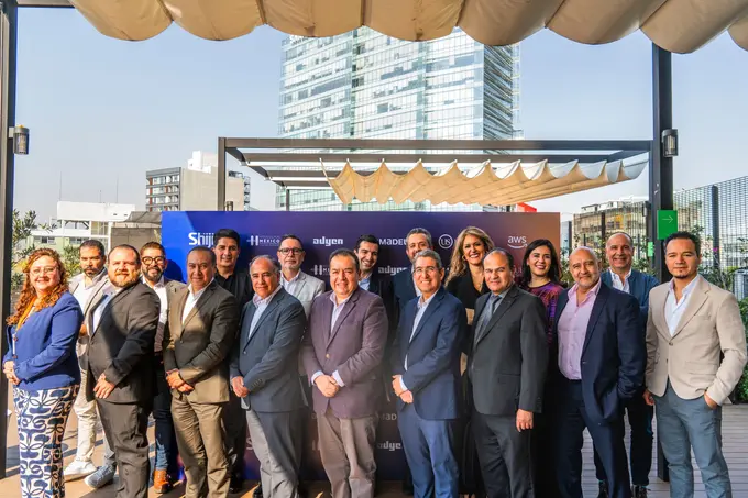 The Hospitality of the Future: Innovation, Data, and the Human Face of Technology