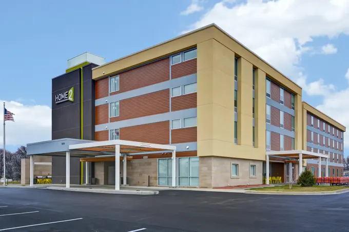 Home2 Suites by Hilton Richmond ......