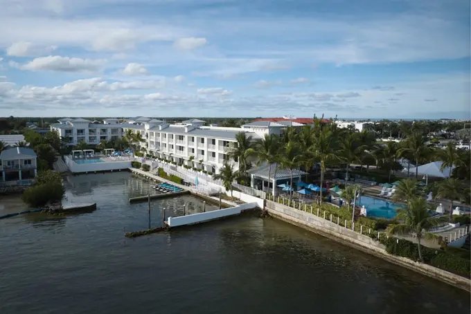 Courtyard by Marriott Faro Blanco Resort ......