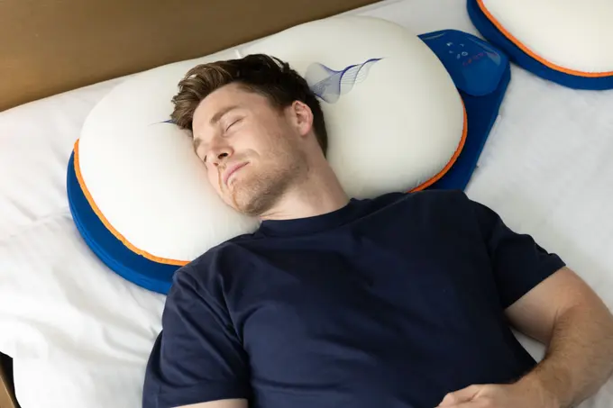 Drift off dreaming of brekkie: Holiday Inn Express launches the world's first Breakfast Pillow in Australia