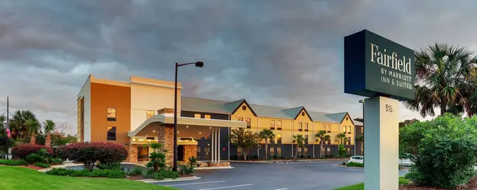 Fairfield Inn & Suites by Marriott Southport ......