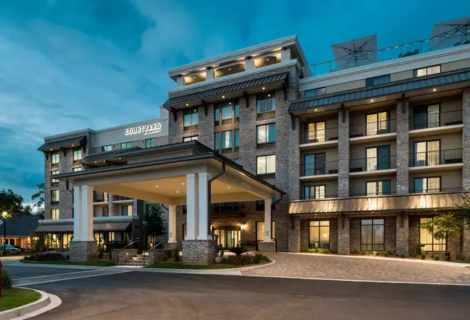 Courtyard by Marriott Hilton Head Island ......