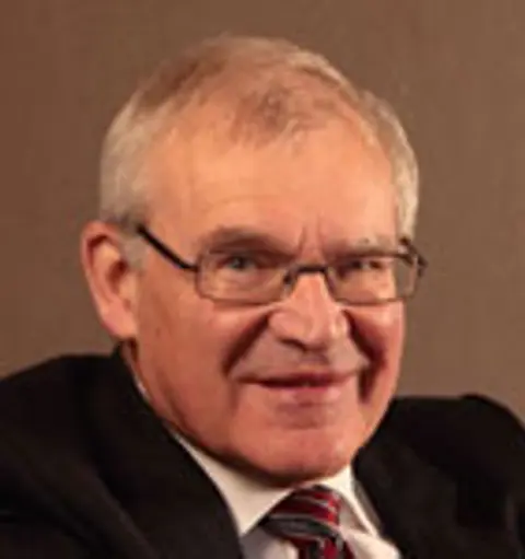 Stephen Carter