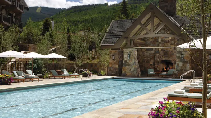 Four Seasons Resort and Residences Vail ......