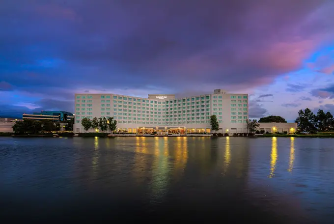 Marriot Redwood Shores ......